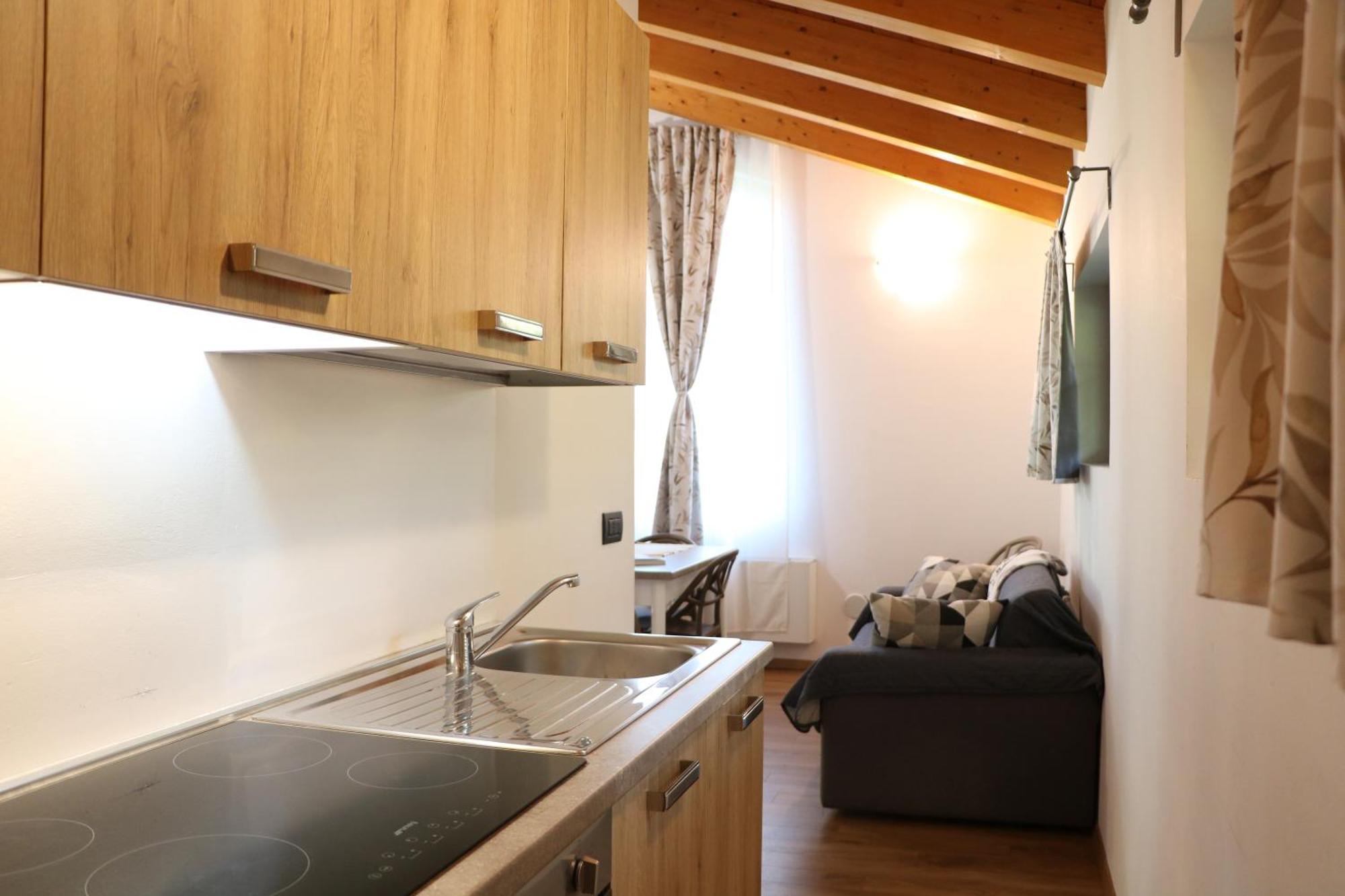 Lazy Bee Camping Village Аоста Екстер'єр фото